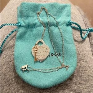 Return to Tiffany Heart Key Pendant
